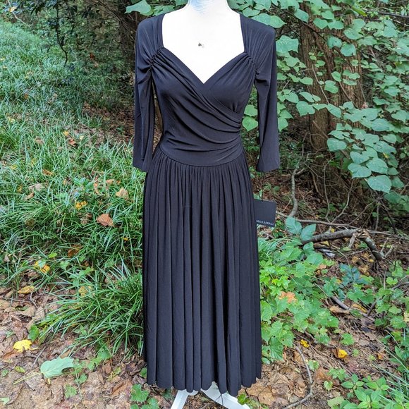 NORMA KAMALI Super Flair Dress in Black Size Medium - Picture 2 of 8